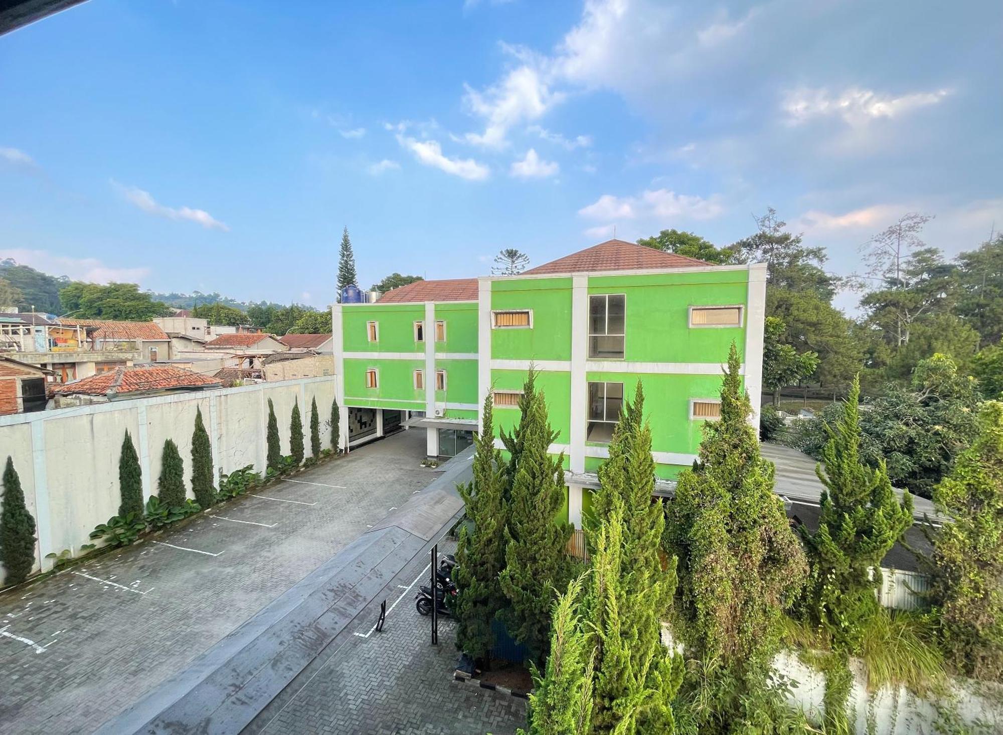Hotel Cemara Hijau Bandung Exteriér fotografie