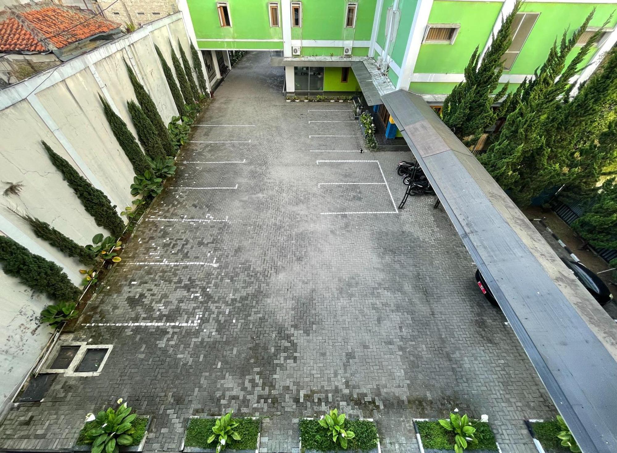 Hotel Cemara Hijau Bandung Exteriér fotografie